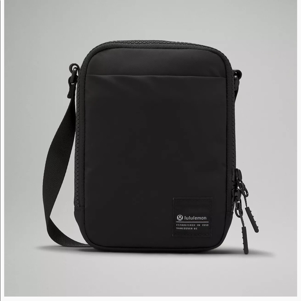 Easy Access Crossbody Bag 1.5L